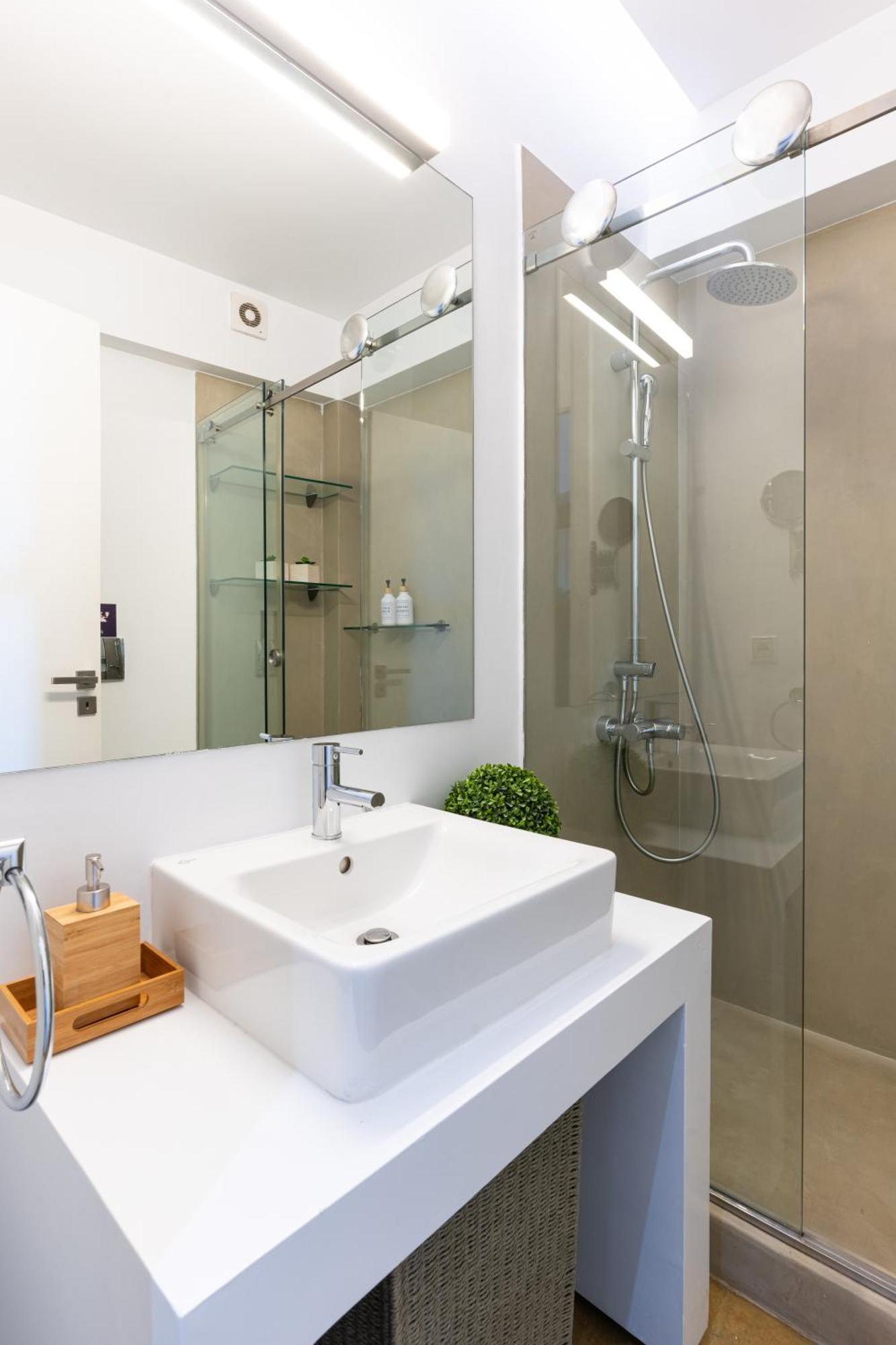 Ma Maison No5 Penthouse Loft, Private Heated Pool, Acropolis View, Ultra High Speed Internet 300 Mbps, Short Walk To Acropolis, Parking Upon Request, 1' From Metro Atina Dış mekan fotoğraf