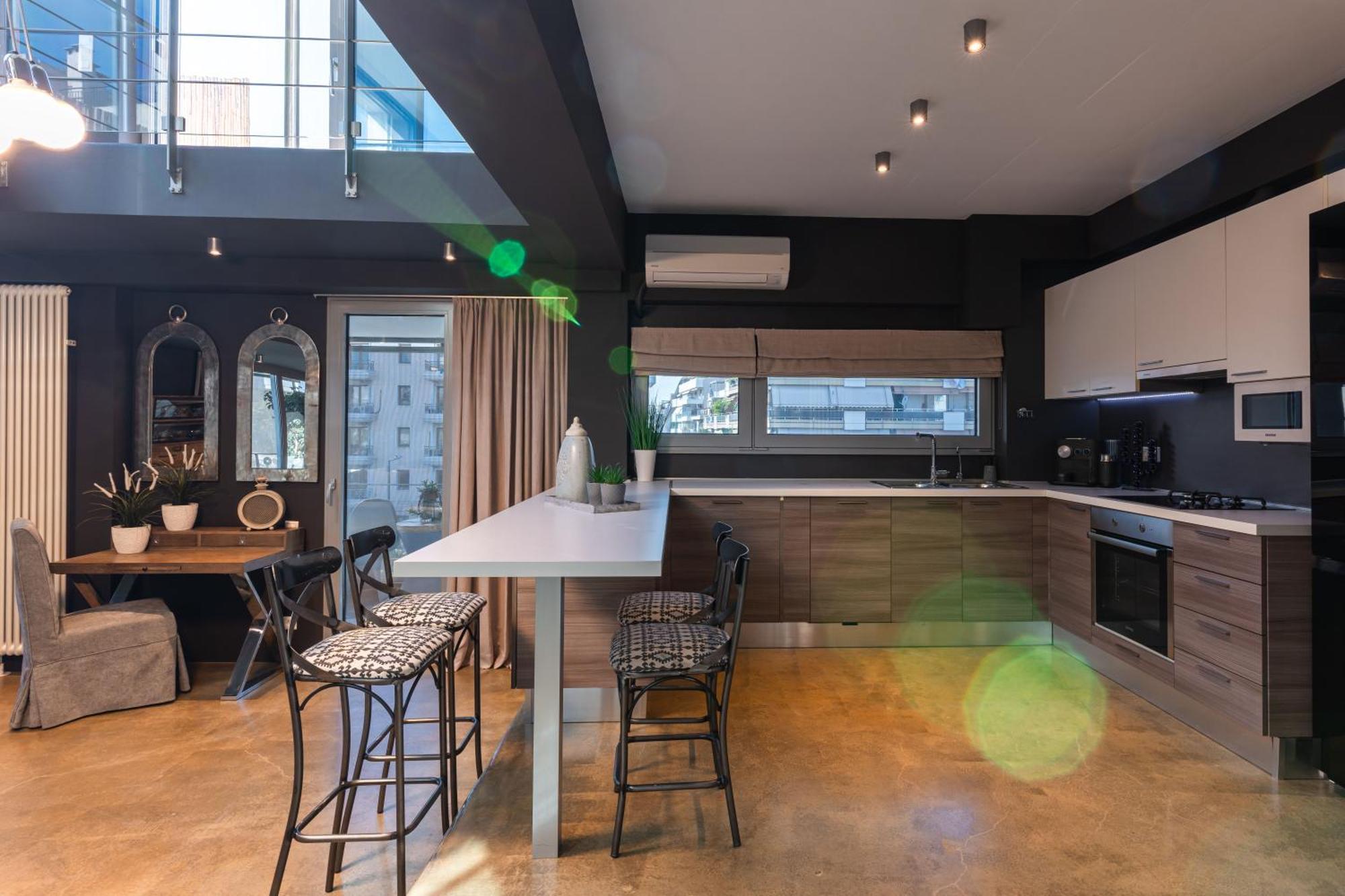 Ma Maison No5 Penthouse Loft, Private Heated Pool, Acropolis View, Ultra High Speed Internet 300 Mbps, Short Walk To Acropolis, Parking Upon Request, 1' From Metro Atina Dış mekan fotoğraf